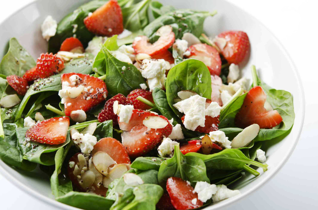 spinach-strawberry-salad